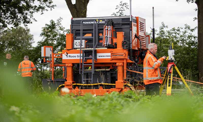 Announcing the world’s first fully electric slipform paver with 3D ...