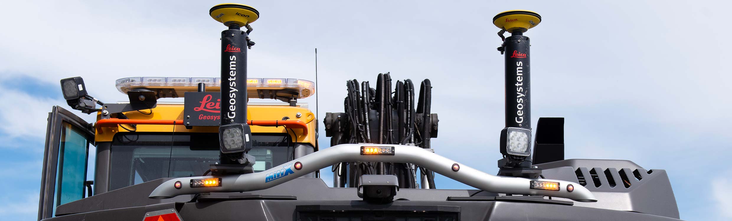 machine-control-makes-the-life-of-machine-operators-easier-HxGN_header_2480x750