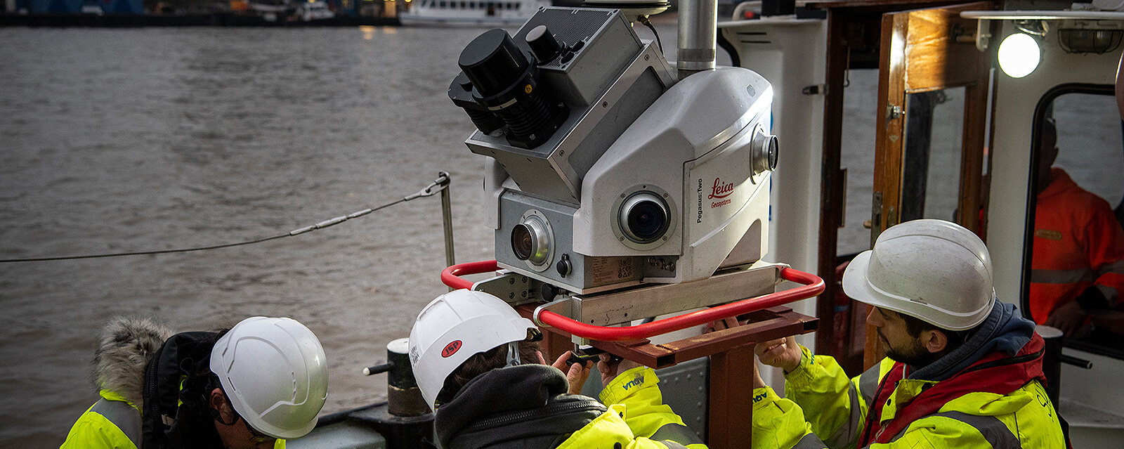 Sun Hill Surveying & Engineering - Scanning by road and river