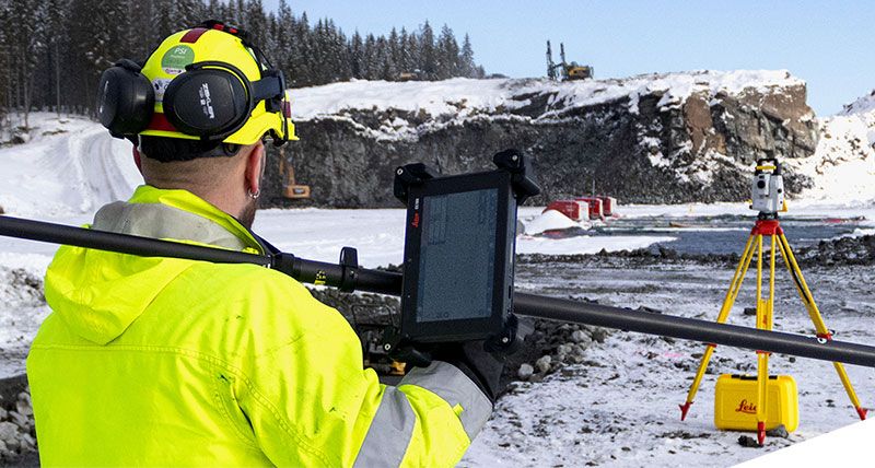 Leica iCON CC180 Field Controller | Leica Geosystems