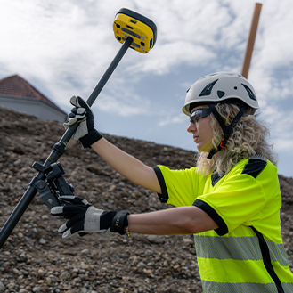 Leica-iCON-iCG11-GNSS-smart-antenna-3-329x329px