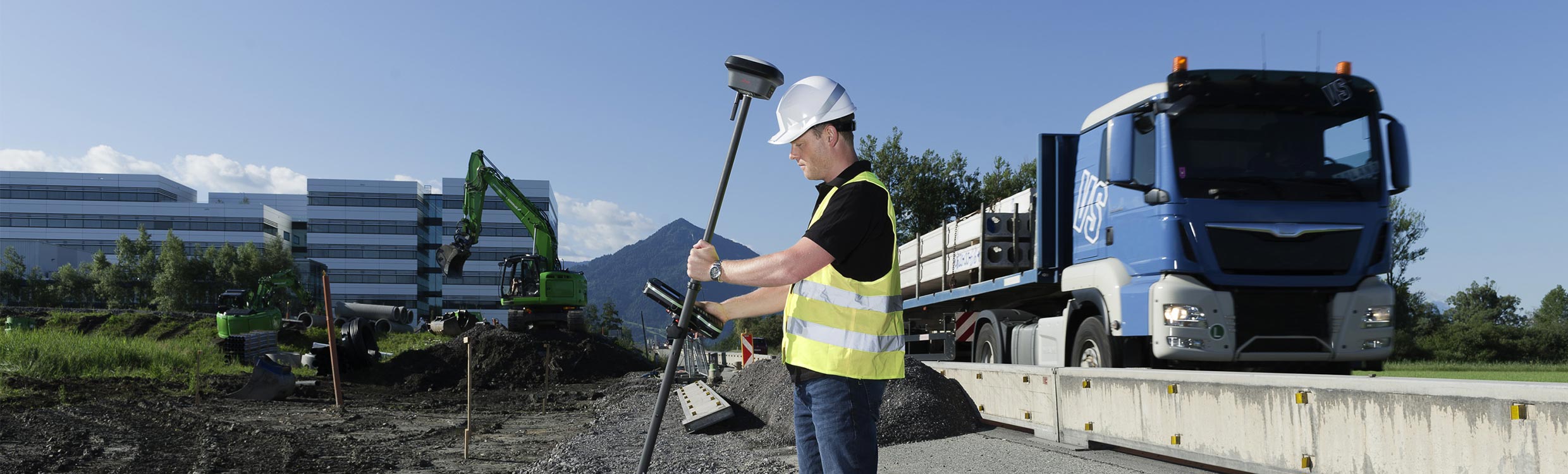 GNSS setting out, with no need to level the pole vertically? | Leica ...